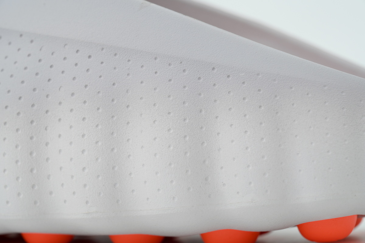 Nike Mind 001 grey-Slippers run one size smaller than sneakers, so please order slippers one size up.